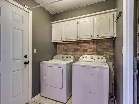324 E Carson Ln, Mustang, OK 73064 photo 17