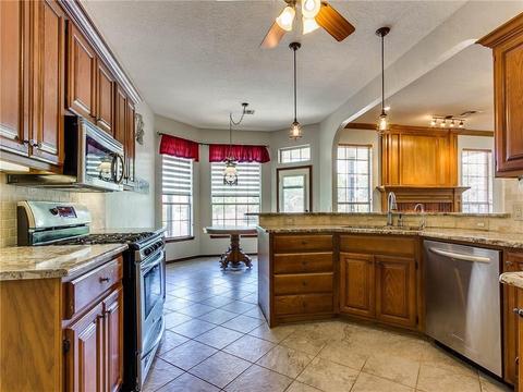 1013 Driver Ln, Edmond, OK 73025 photo 10