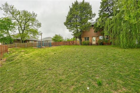304 Evie Pl, Moore, OK 73160 photo 30