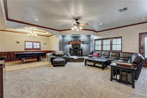 304 Evie Pl, Moore, OK 73160 photo 7
