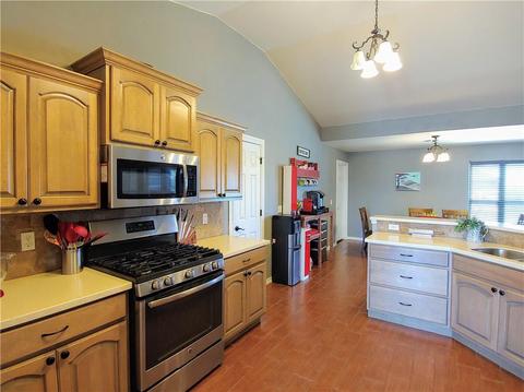 1801 Puma Dr, Altus, OK 73521 photo 6