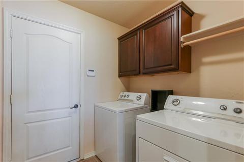 10708 Middlesbrough Ln, Yukon, OK 73099 photo 31