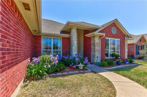 10708 Middlesbrough Ln, Yukon, OK 73099 photo 3