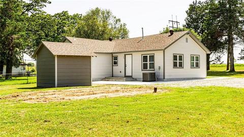 2000 N Dobbs Rd, Harrah, OK 73045 photo 4