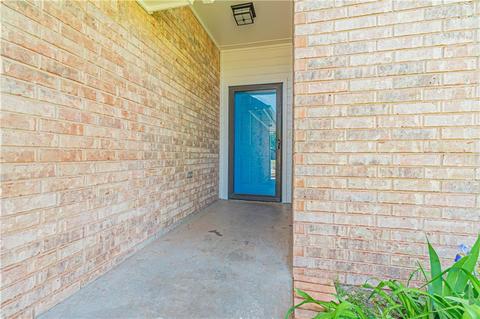 609 Fire Light Dr, Moore, OK 73160 photo 7