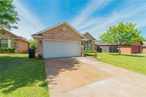 609 Fire Light Dr, Moore, OK 73160 photo 5
