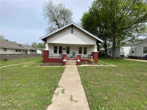 826 E 7th St, Ada, OK 74820 photo 1