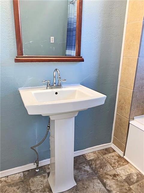 300 S Cedar Ave, Erick, OK 73645 photo 10