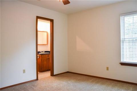 1303 W Silver Maple Ln, Noble, OK 73068 photo 4