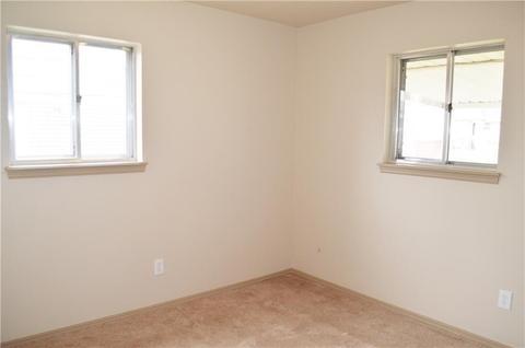 Undisclosed, Moore, OK 73160 photo 11