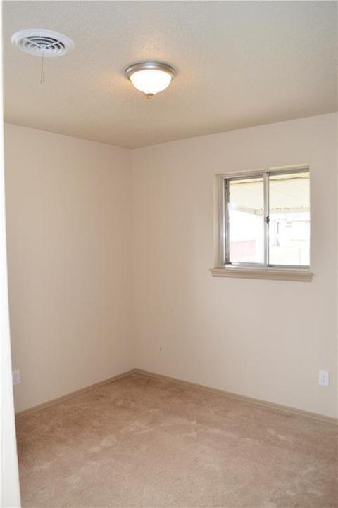 Undisclosed, Moore, OK 73160 photo 12