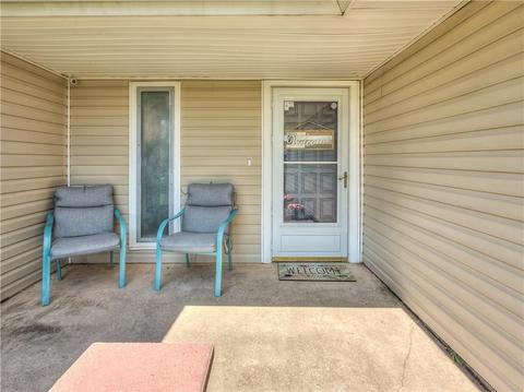 10329 Glascow Dr, Yukon, OK 73099 photo 3