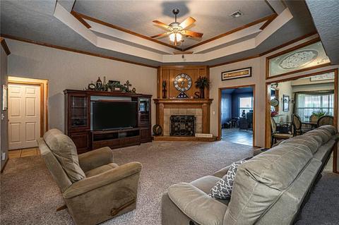 2017 Oak Dr, Moore, OK 73170 photo 7