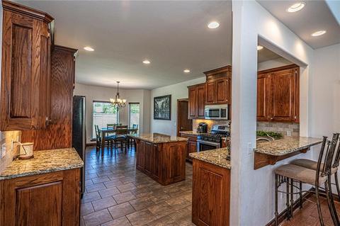 1619 Bayside Dr, Tuttle, OK 73089 photo 4