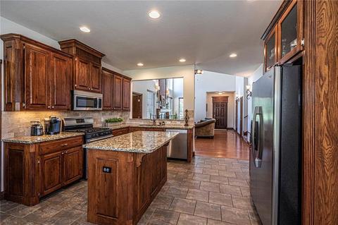 1619 Bayside Dr, Tuttle, OK 73089 photo 5
