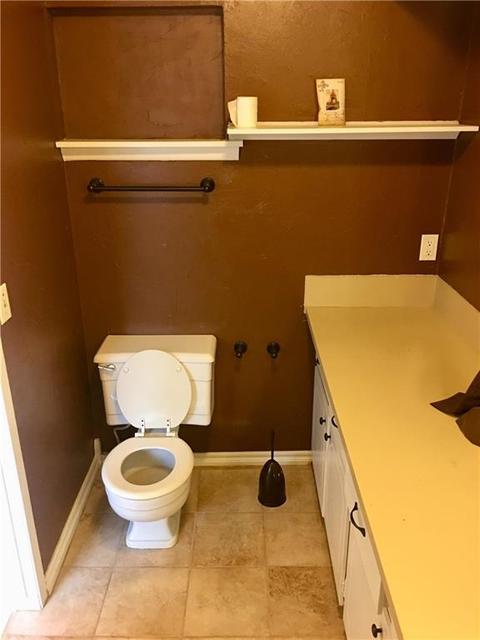 928 E Cypress, Altus, OK 73521 photo 14
