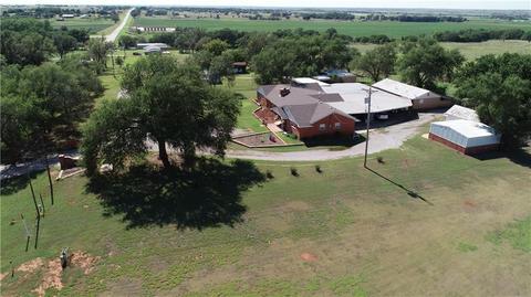 1005 Whiteshield, Hammon, OK 73650 photo 3