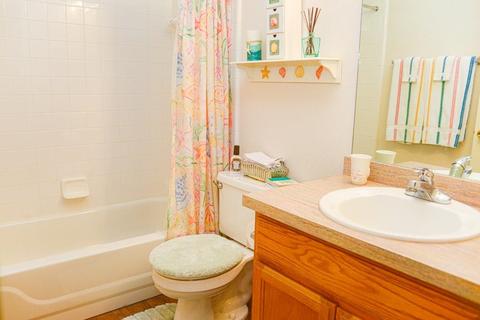 320 Harrogate Dr, Yukon, OK 73099 photo 9
