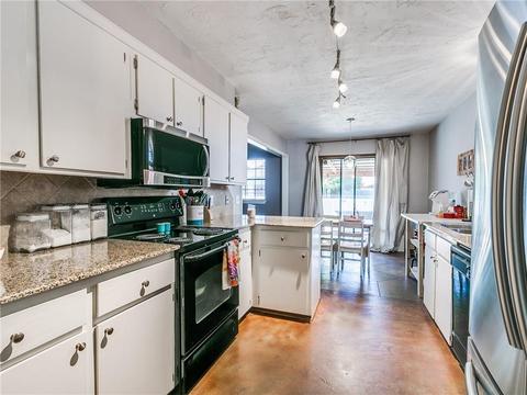 328 Cherryvale Rd, Edmond, OK 73003 photo 13