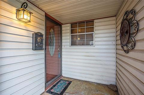 106 Olympic Dr, Moore, OK 73160 photo 5