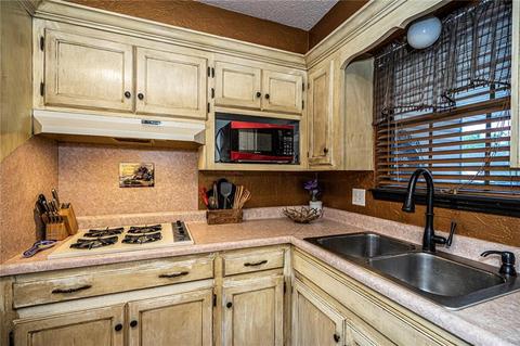 106 Olympic Dr, Moore, OK 73160 photo 12