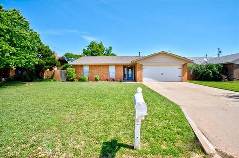 2301 Galaxy Dr, Altus, OK 73521 photo 1