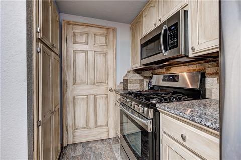 2124 Westmore Dr, Moore, OK 73170 photo 15