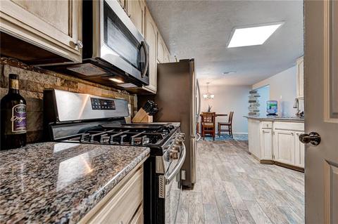 2124 Westmore Dr, Moore, OK 73170 photo 17