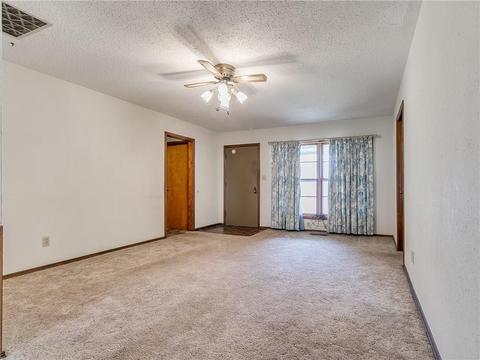 43 E 14th St, Edmond, OK 73034 photo 5