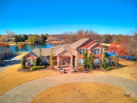 305 W Waterfront Dr, Tuttle, OK 73089 photo 2
