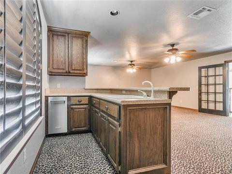305 W Waterfront Dr, Tuttle, OK 73089 photo 31
