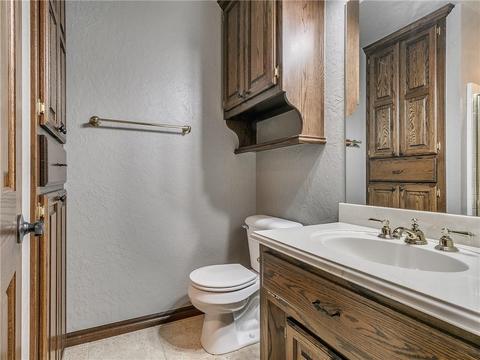 305 W Waterfront Dr, Tuttle, OK 73089 photo 32