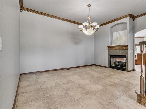 305 W Waterfront Dr, Tuttle, OK 73089 photo 8