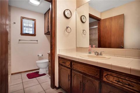 616 Camelot Ct, Altus, OK 73521 photo 24
