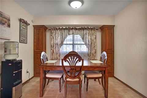 616 Camelot Ct, Altus, OK 73521 photo 17