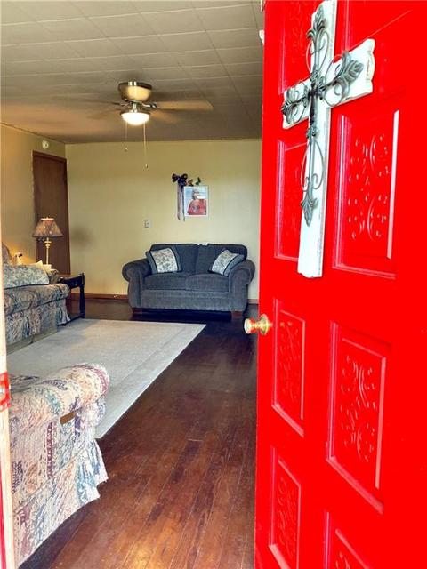 104 E C St, Alex, OK 73002 photo 4