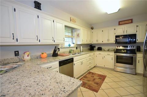 2011 Sumac Cir, Edmond, OK 73013 photo 5