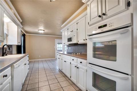 701 Comanche Trl, Altus, OK 73521 photo 14