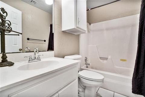 701 Comanche Trl, Altus, OK 73521 photo 24