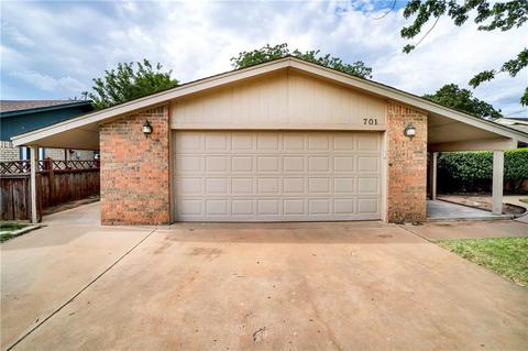 701 Comanche Trl, Altus, OK 73521 photo 4