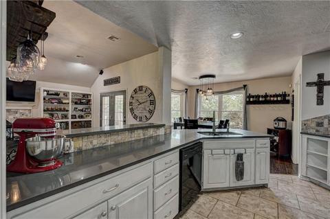 2324 Walnut Dr, Tuttle, OK 73089 photo 13