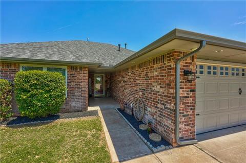 2324 Walnut Dr, Tuttle, OK 73089 photo 4