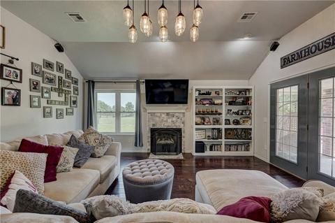 2324 Walnut Dr, Tuttle, OK 73089 photo 7