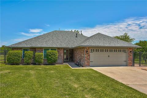 2324 Walnut Dr, Tuttle, OK 73089 photo 3