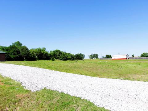 19901 Aaron Dr, Harrah, OK 73045 photo 2