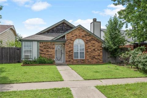 2135 Goodrich Dr, Moore, OK 73170 photo 2