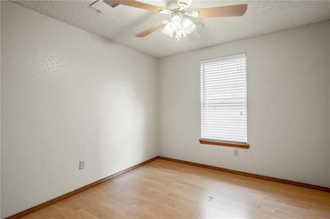 2135 Goodrich Dr, Moore, OK 73170 photo 17