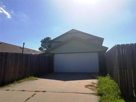 2108 Briarcliff Dr, Moore, OK 73170 photo 4