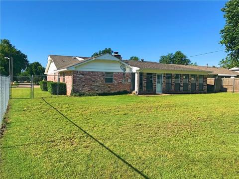 555 E 29th St, Edmond, OK 73013 photo 3