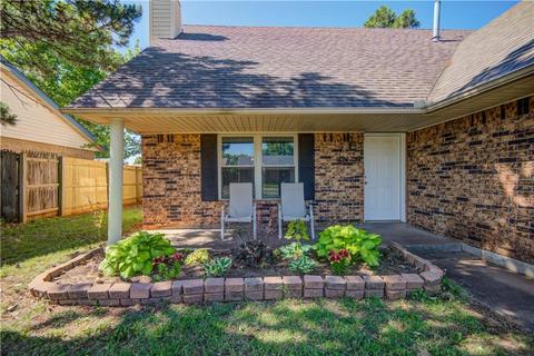 1024 Juno Cir, Edmond, OK 73003 photo 3